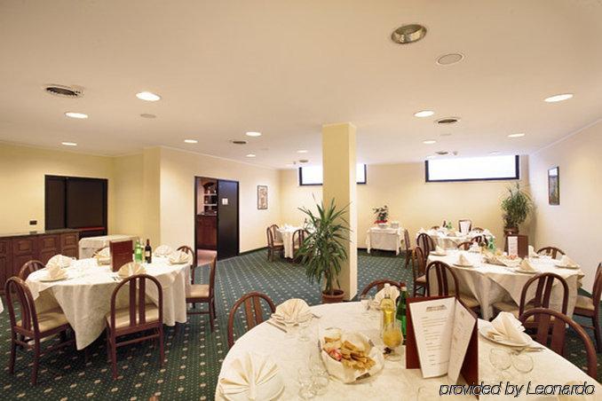 Hotel Dropiluc Druento Restaurant foto